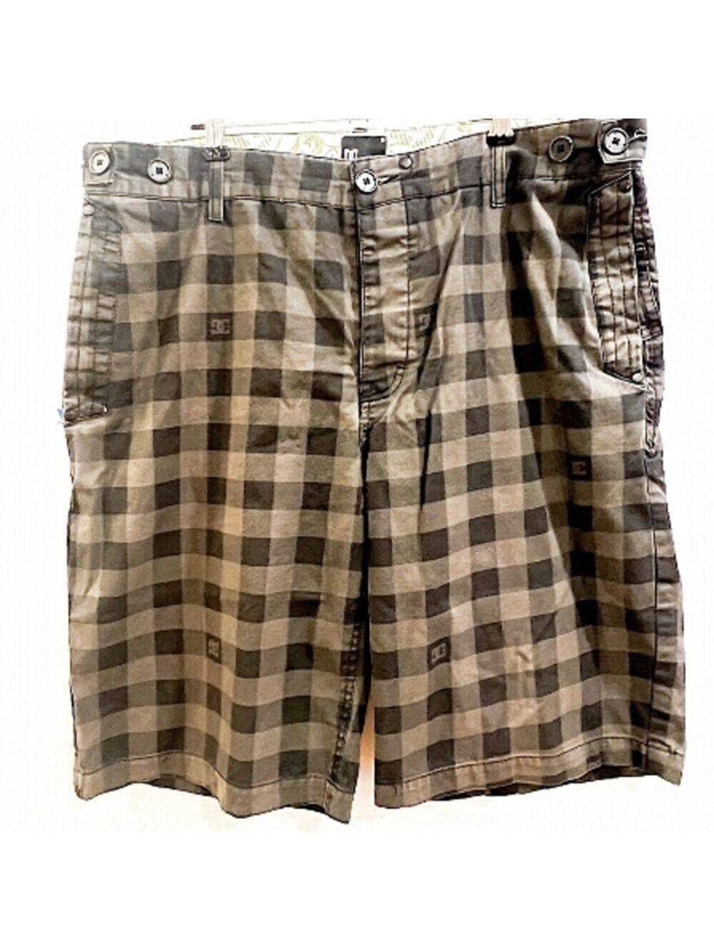 DC shoes checked shorts